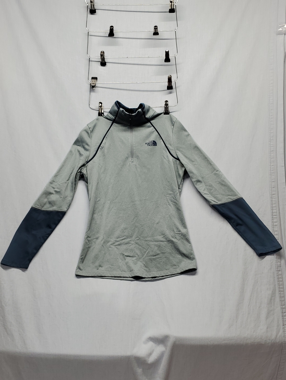 The North Face Women's Light Green and Navy Half-Zip Pullover #440